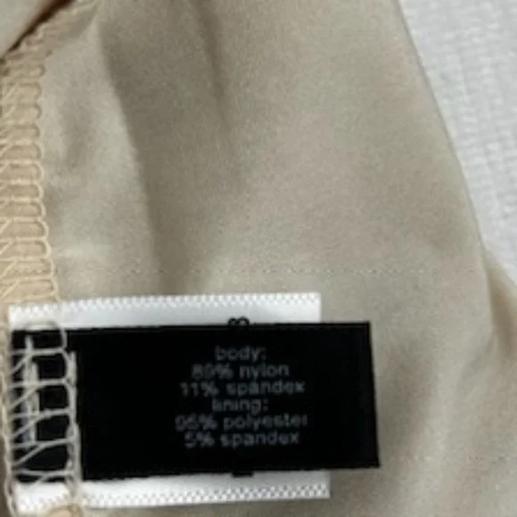 Burgundy lace camisole top - Picture 4 of 5